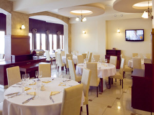 hotel pokoje apartamenty noclegi góry Sudety wypoczynek w Polsce